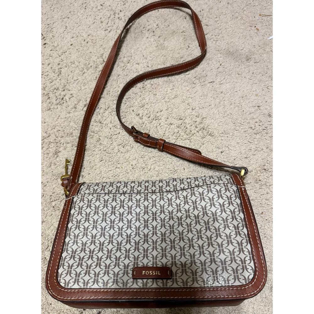 Fossil Crossbody Purse Pocketbook Handbag Brown Adjustable Strap
